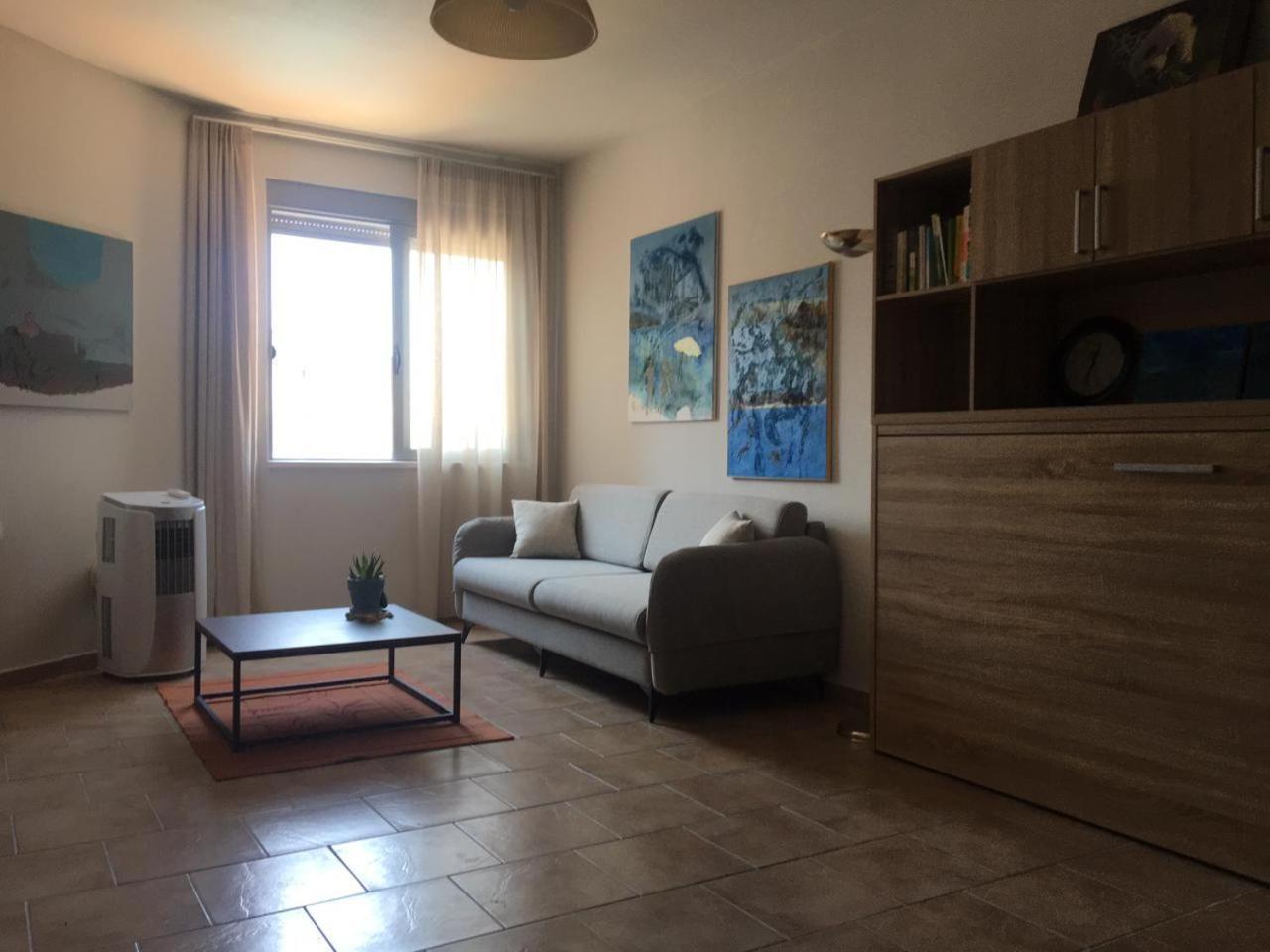 Dallendyshe House Apartamento *